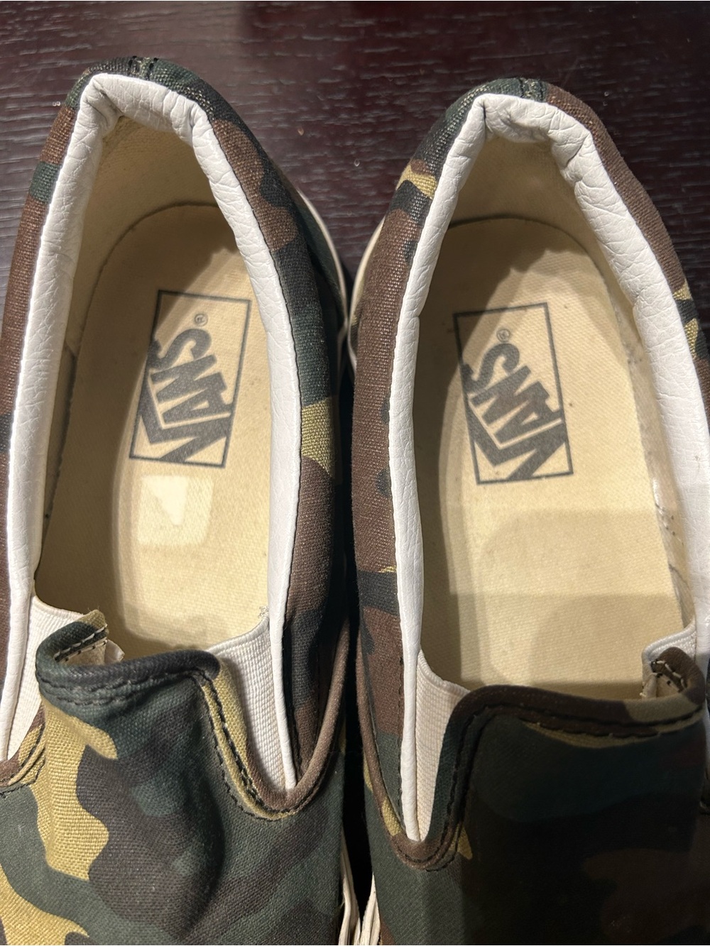 Men’s Vans Classic Slip-Ons in Camouflage - Picture 2 of 9
